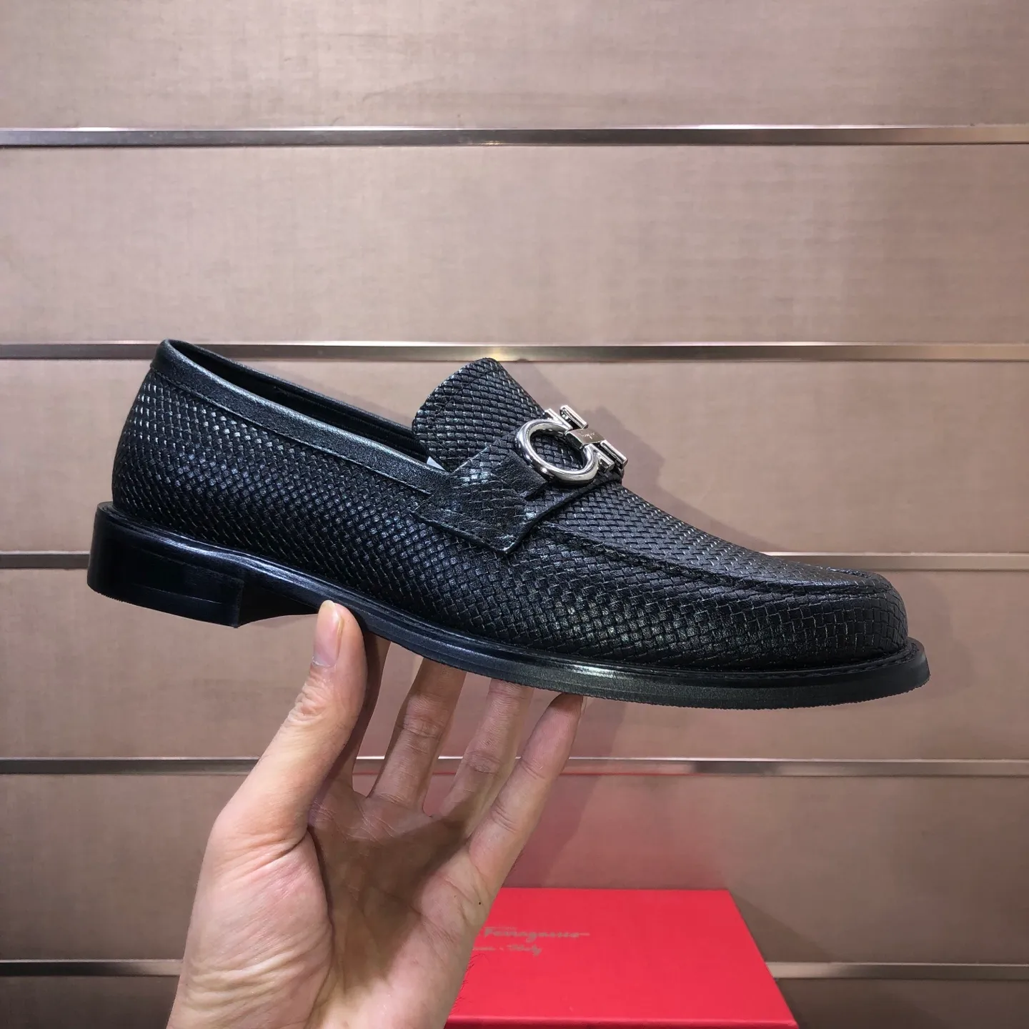 Men's shoes 💰460💰[Ferragamo/Ferragamo] The latest model in the counter. Original imported high-quality cowhide with open sides + imported sheep lining + original luxury metal buckle + original combination outsole. Comparison without pressure 38–44🎉